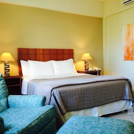 Convair Hotel Сьюдад-дель-Эсте Экстерьер фото